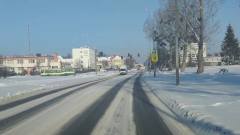 Uważajcie, jest bardzo ślisko na drogach.