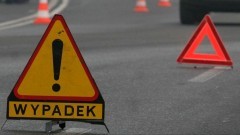 Dwie osoby poszkodowane po dachowaniu w Dworkach  – raport nowodworskich służb mundurowych.