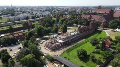 Przedzamcze Zamku Malbork: Przebudowa zabytkowych budynków gospodarczych&#8230;