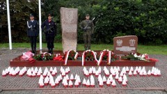 Pamięci tych, którzy oddali życie za wolną Polskę – uroczystości pod Pomnikiem Celników Polskich. Wideo i zdjęcia.
