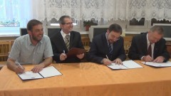 SIATKARSKI OŚRODEK SZKOLNY POWSTAŁ W SZKOLE PODSTAWOWEJ NR 8 W MALBORKU - 22.04.2015