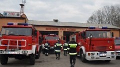 ZATRZAŚNIĘTE DZIECKO W WINDZIE. STRAŻACY Z OSP SZTUTOWO UWOLNILI DZIECKO - 19.05.2015