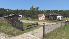 PIASKI. URLOP BEZ PRĄDU I CIEPŁEJ WODY. UWAŻAJCIE NA NIEUCZCIWYCH WŁAŚCICIELI OŚRODKÓW WYPOCZYNKOWYCH – 09.07.2015