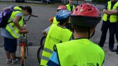 SZTUTOWO. KAMIZELKI DLA ROWERZYSTÓW - BY BEZPIECZNIE DOCIERALI DO CELU&#8230;