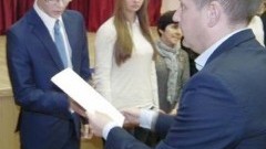 Nowodworscy uczniowie odebrali stypendium naukowe Prezesa Rady Ministrów&#8230;
