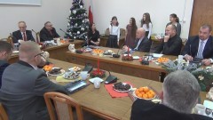 Budżet Nowego Stawu przyjęty. Radni w części uroczystej podzielili się opłatkiem. XVII Sesja Rady - 22.12.2015