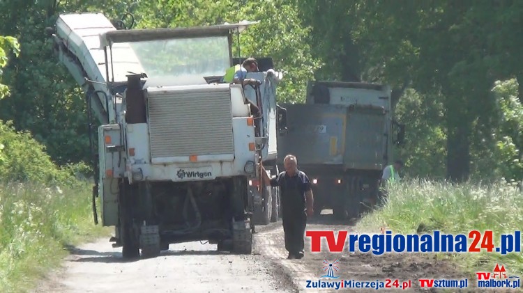 Gmina Stegna. Remont drogi: Jantar - Stegienka - 25.05.2016