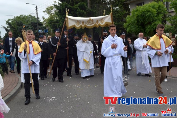 Procesja Bożego Ciała ulicami Stegny - 26.05.2016