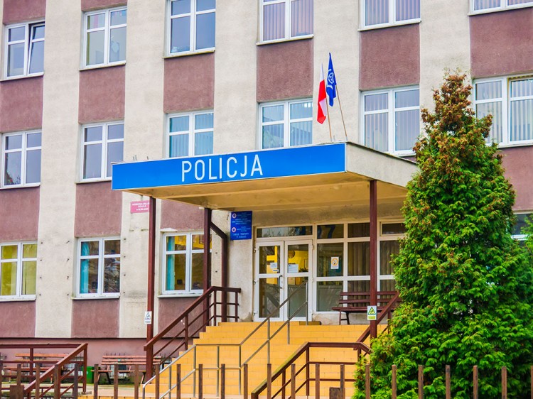 Nieuwaga, czy brawura na ulicy? Śmierć 21-letniej pasażerki motoroweru&#8230;