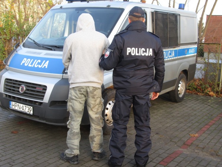 Pruszcz Gdański: Włamywacz w rękach policji. - 24.11.2017