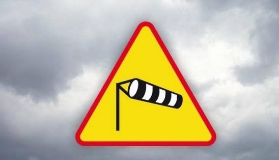 Silny wiatr w Pomorskiem. Powieje też na Bałtyku - prognoza pogody IMGW&#8230;