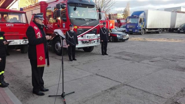 Poświęcenie wozu strażackiego oraz walne zgromadzenie członków OSP&#8230;