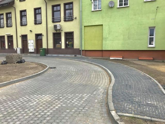 Nowy Dwór Gdański : Prace remontowe na ul. Miłosza niedługo dobiegną&#8230;