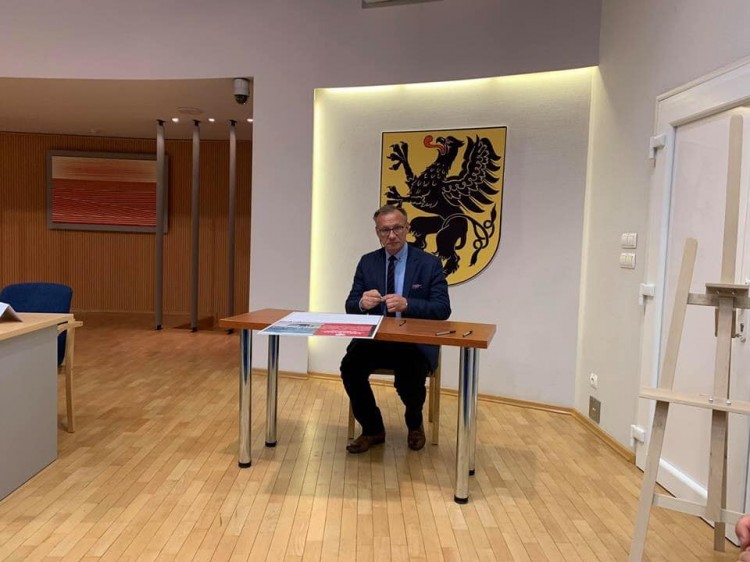Kolej Metropolitarna na Pomorzu. Burmistrz Nowego Dworu Gdańskiego wraz&#8230;