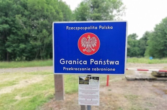 Przyjechali zobaczyć granicę polsko-rosyjską. Rodzinna wycieczka zakończona&#8230;