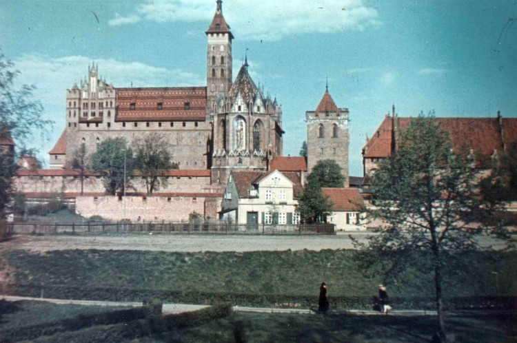 „Książę Kościoła w Malborku” (cz.2, rok 1960). Zobacz stare zdjęcia…