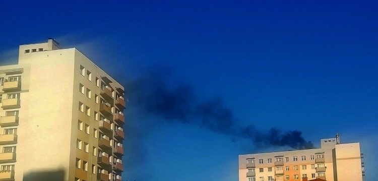 Skąd unosi się czarny dym nad Malborkiem?