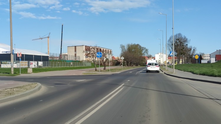 Malbork. Skrzyżowanie ulic Kotarbińskiego i de Gaulle’a - powstanie sygnalizacja świetlna czy rondo? (DW 515)