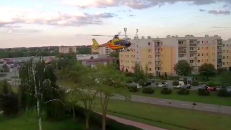 Malbork. Mężczyzna z urazem głowy zabrany przez LPR. Wideo i zdjęcia&#8230;