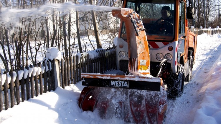 Gmina Stegna. Kto odpowiada za utrzymanie dróg w sezonie zimowym?