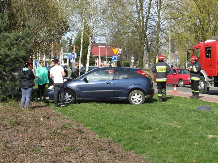 KOLIZJA W CENTRUM MIASTA.NOWY DWÓR GDAŃSKI- 23.04.2015