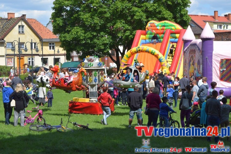 DZIEŃ DZIECKA W WESOŁYM MIASTECZKU. NOWY DWÓR GDAŃSKI - 31.05.2015