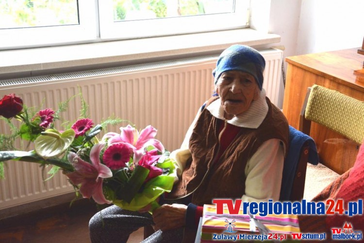 MIESZKANKA GMINY NOWY DWÓR GDAŃSKI OBCHODZIŁA 104 URODZINY - 24.07.2015