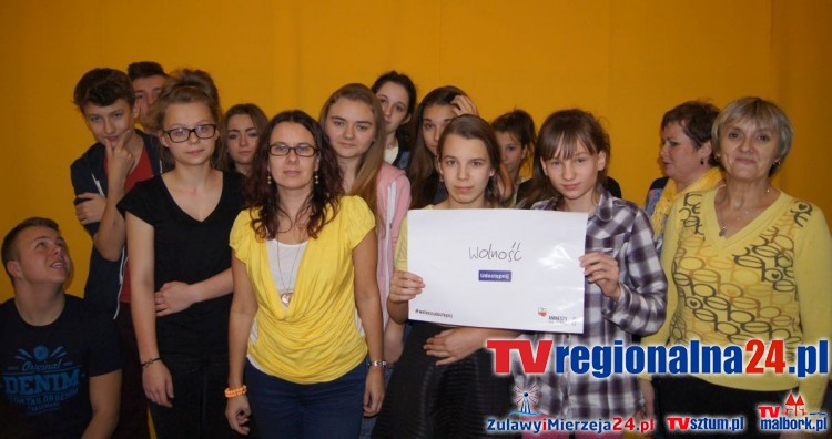 Napisaliśmy listy, zmieniliśmy życie. Maraton pisania listów w Kmiecinie&#8230;