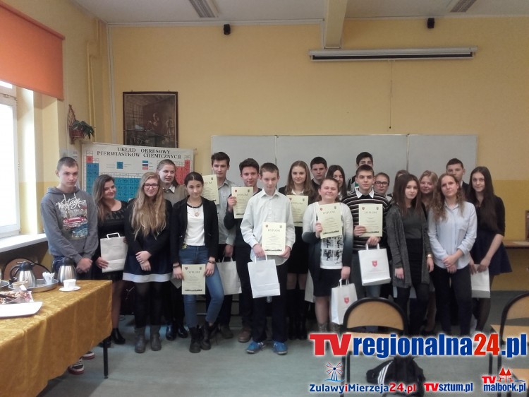 Nowy Dwór Gd. Chemia i fizyka w zadaniach- ZS 1 organizatorem konkursów&#8230;