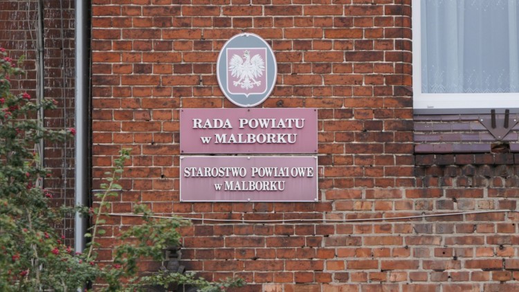 Malbork. W piątek sesja Rady Powiatu. Oglądaj na żywo.