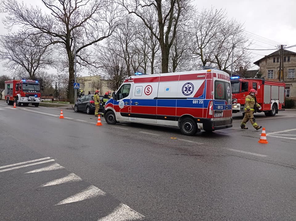 Jedna osoba ranna po wypadku drogowym w Starym Polu  – weekendowy raport malborskich służb mundurowych.