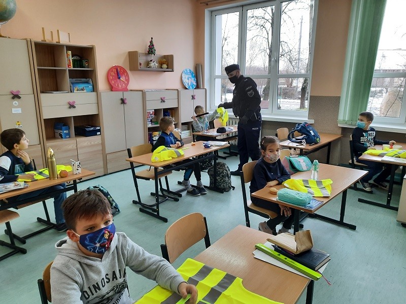 Złamał zakaz zbliżania się i naruszył nietykalność funkcjonariusza - raport sztumskich służb mundurowych.