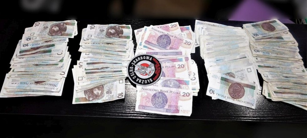 Tczew. Policjanci zabezpieczyli maszyny hazardowe o łącznej wartości 100 tys. zł.
