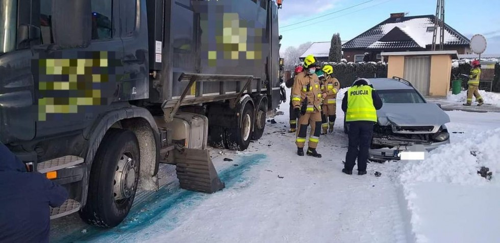 Ciężarówką wymusił pierwszeństwo i spowodował wypadek – raport sztumskich służb mundurowych.