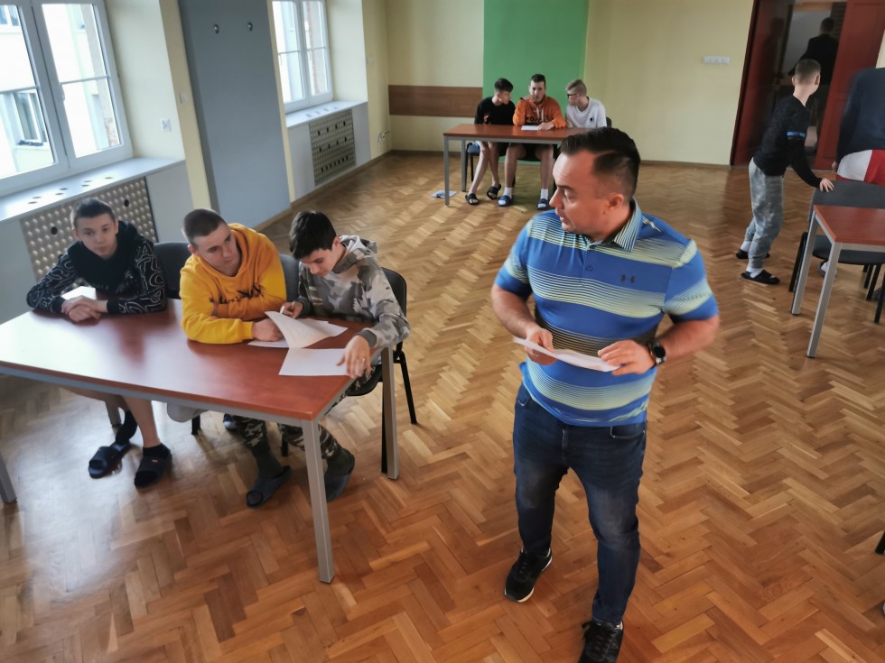 Malbork. Wychowankowie MOW uczcili Narodowy Dzień Pamięci o Żołnierzach Wyklętych.