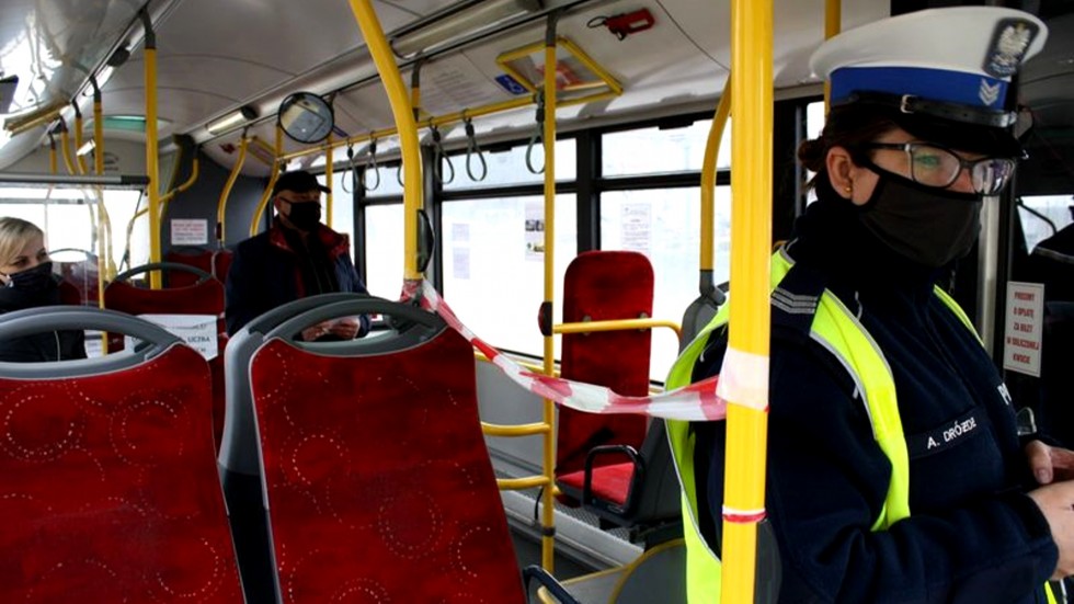 Malbork. Autobusy pod lupą policjantów i sanepidu.