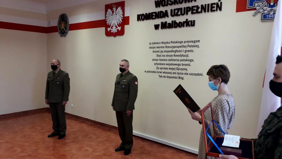 Malbork. Andrzej Panek odznaczony złotym medalem „Za Zasługi Dla Obronności Kraju”.