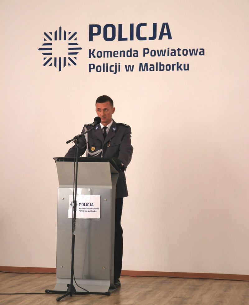 Malbork. Wręczono awanse i wyróżnienia podczas powiatowych obchodów Święta Policji.