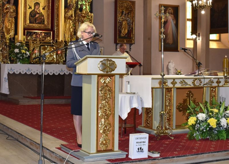Malbork. Wręczono awanse i wyróżnienia podczas powiatowych obchodów Święta Policji.