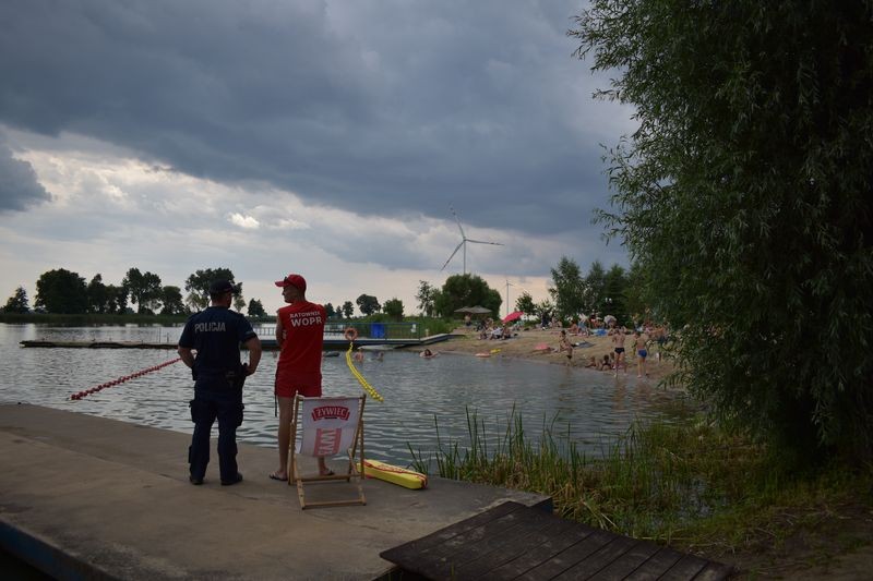 Malbork. Miejsca wypoczynku dzieci i młodzieży pod lupą policji i sanepidu.