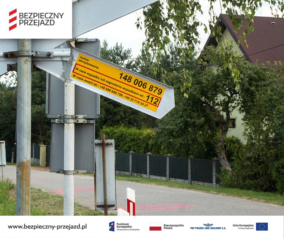PKP PLK. Nie ma wakacji od bezpieczeństwa na przejazdach kolejowych.
