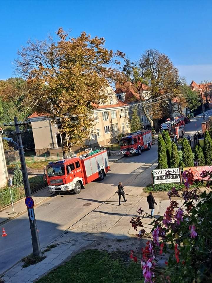 Malbork. Poranna akcja strażaków na Jagiellońskiej.