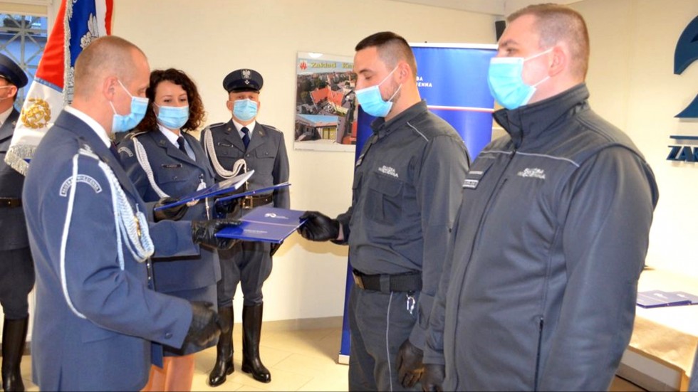 Malbork. 21 funkcjonariuszy Zakładu Karnego awansowało na wyższe stopnie.