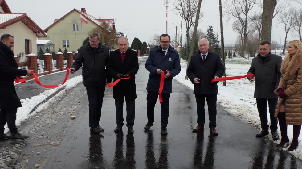 Gmina Nowy Staw. Zakończyła się modernizacja układu drogowego w Lubstowie [wideo, zdjęcia]