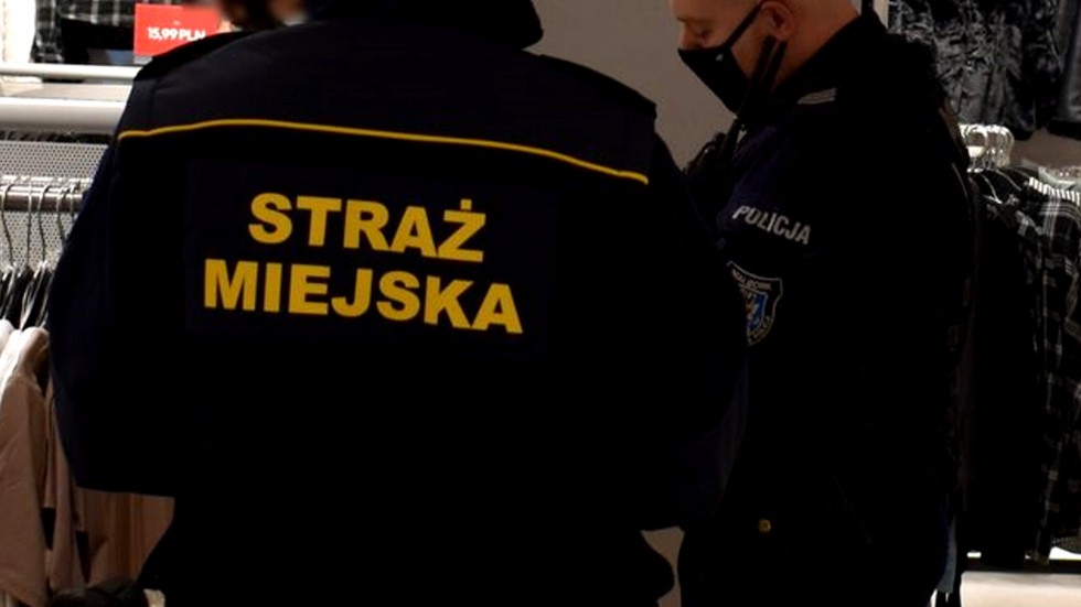 Malbork. Ponad 40 mandatów karnych za brak maseczki.