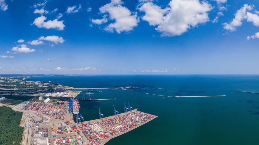 Terminal instalacyjny offshore cumuje w Porcie Gdańsk