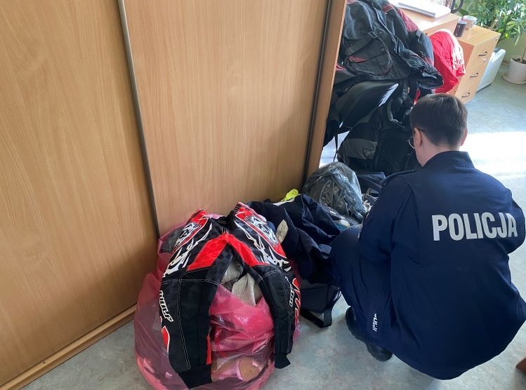 Sztum. Okradły sklep z używaną odzieżą.
