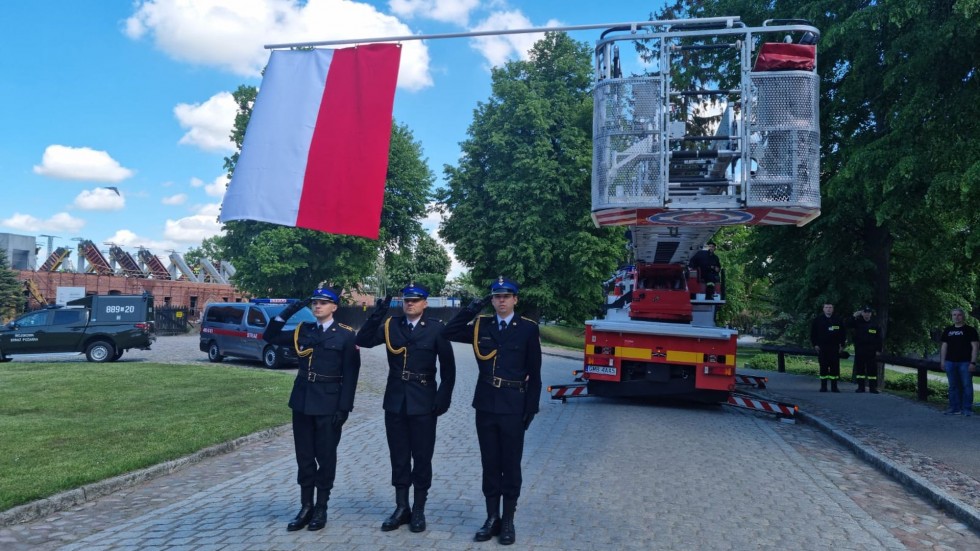Malbork. Uroczyste obchody Dnia Strażaka i 30-lecia PSP.