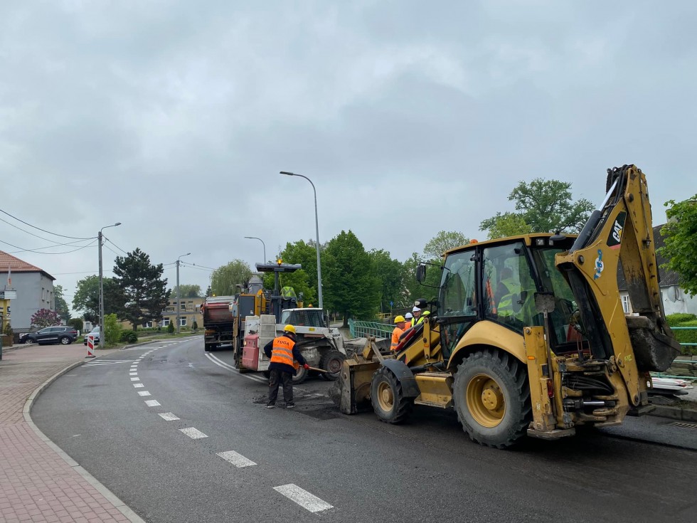 Nowy Dwór Gdański. Utrudnienia na drogach – trwają prace naprawcze.