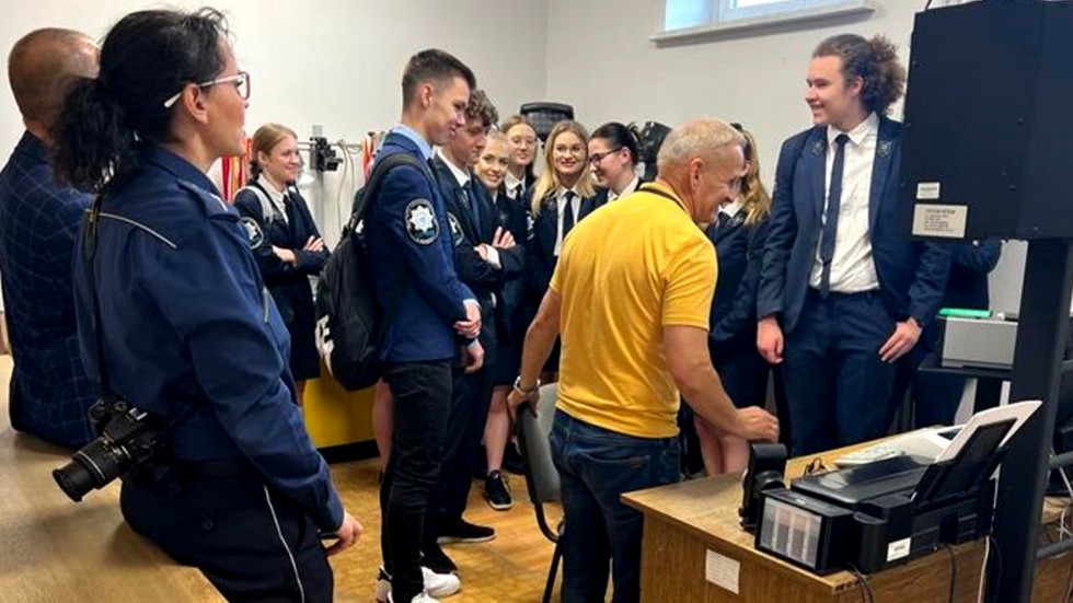 Malbork. Uczniowie klasy policyjnej poznawali tajniki pracy w przyszłym zawodzie.